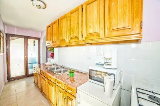 Apartmani Marina Porec 0*,  Croatia